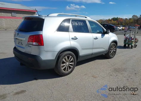 2011 Kia Sorento Ex V6 z USA, uszkodzony, nr VIN 5XYKUDA20BG034702